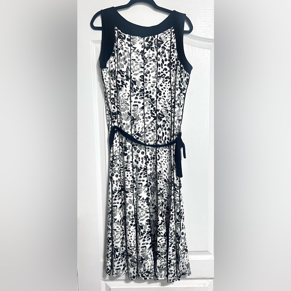 Perceptions NY Black and White Sleeveless Dress L